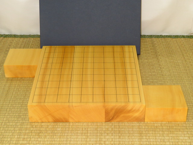 日本産本榧柾目３枚継二寸卓上将棋盤/駒台 新品(S172) トウシン盤駒店 囲碁 将棋