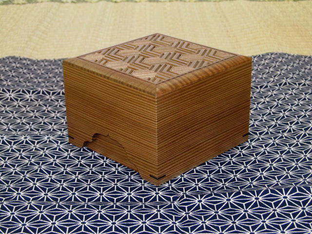 大橋利一作神代杉木画細工駒箱(KH125) トウシン盤駒店 囲碁 将棋