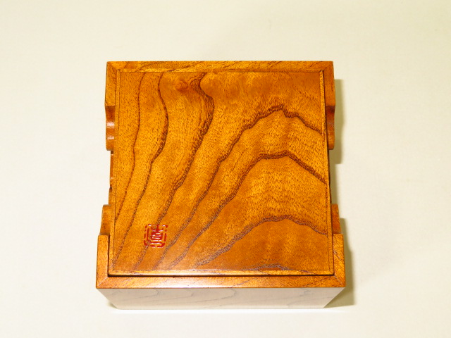 ▲トウシンオリジナル/奥山正直作将棋駒製作用彫台▲新品 ヤフーオークション 出品代行 トウシン 奥山正直作楓杢拭漆古色仕上駒