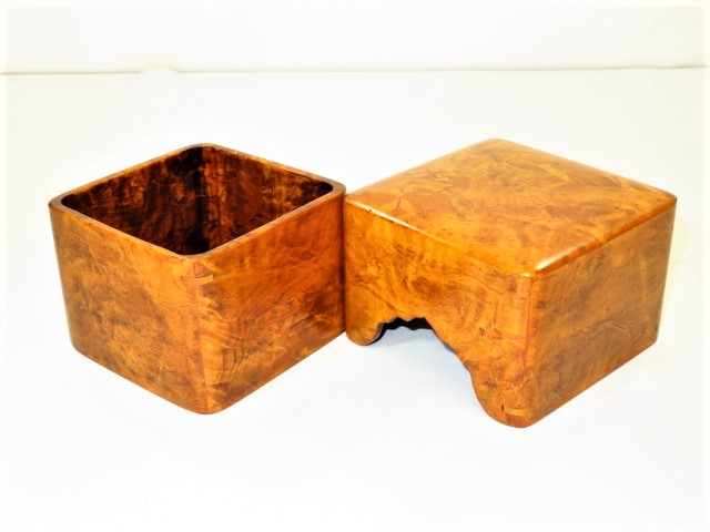 楓（かえで）杢隅丸拭漆仕上将棋駒箱 新品/紙箱付(KH283) トウシン盤駒 