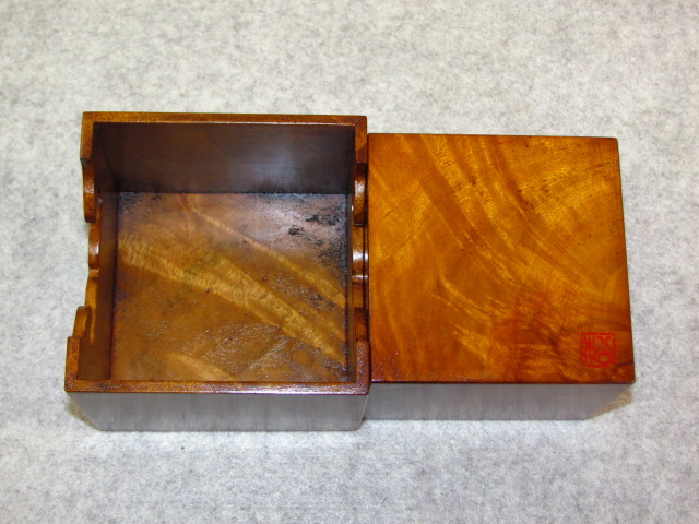 松浦清治作楠杢拭漆仕上駒箱(kh058) トウシン盤駒店 囲碁 将棋