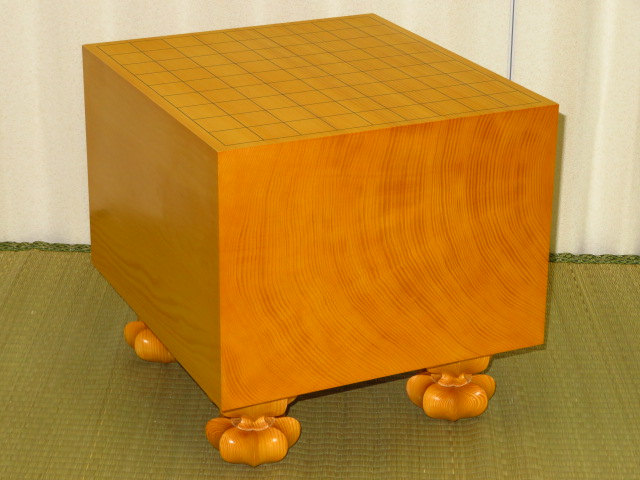 丸八碁盤店/鬼頭淳夫作日向産本榧天地柾目八寸二分将棋盤/黒柿矢倉駒台 
