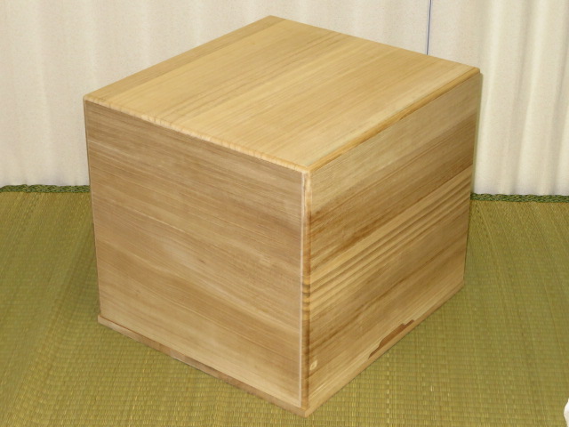丸八碁盤店/鬼頭淳夫作日向産本榧天地柾目八寸二分将棋盤/黒柿矢倉駒台 