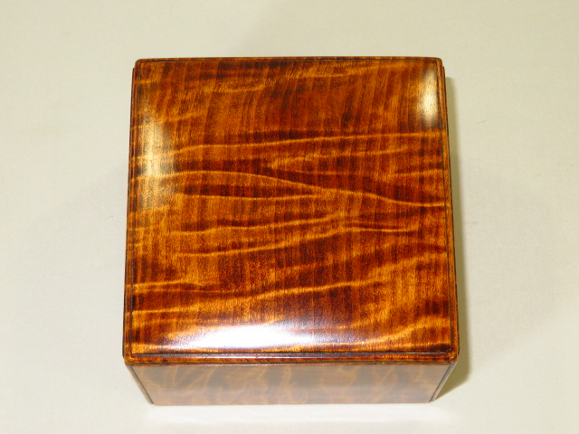 ★国産　檜（ヒノキ）　将棋　駒箱　新品　四隅落ち　化粧箱付き 屋久杉杢隅丸将棋駒箱 ヤフーオークション ヤフオク 出品代行 トウシン