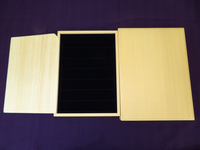 時代「将棋盤　駒・蓮」桐蓋　囲碁将棋ゲーム | 木製将棋駒 昔懐かしい 楓漆書き 桐箱入り 紙盤付き 囲碁ラボ