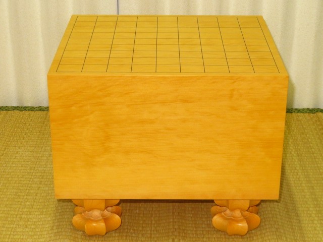 極美品 足付将棋盤 天地柾目 駒台付 へそ有 桐箱 5寸6分 8.8kg（本榧 
